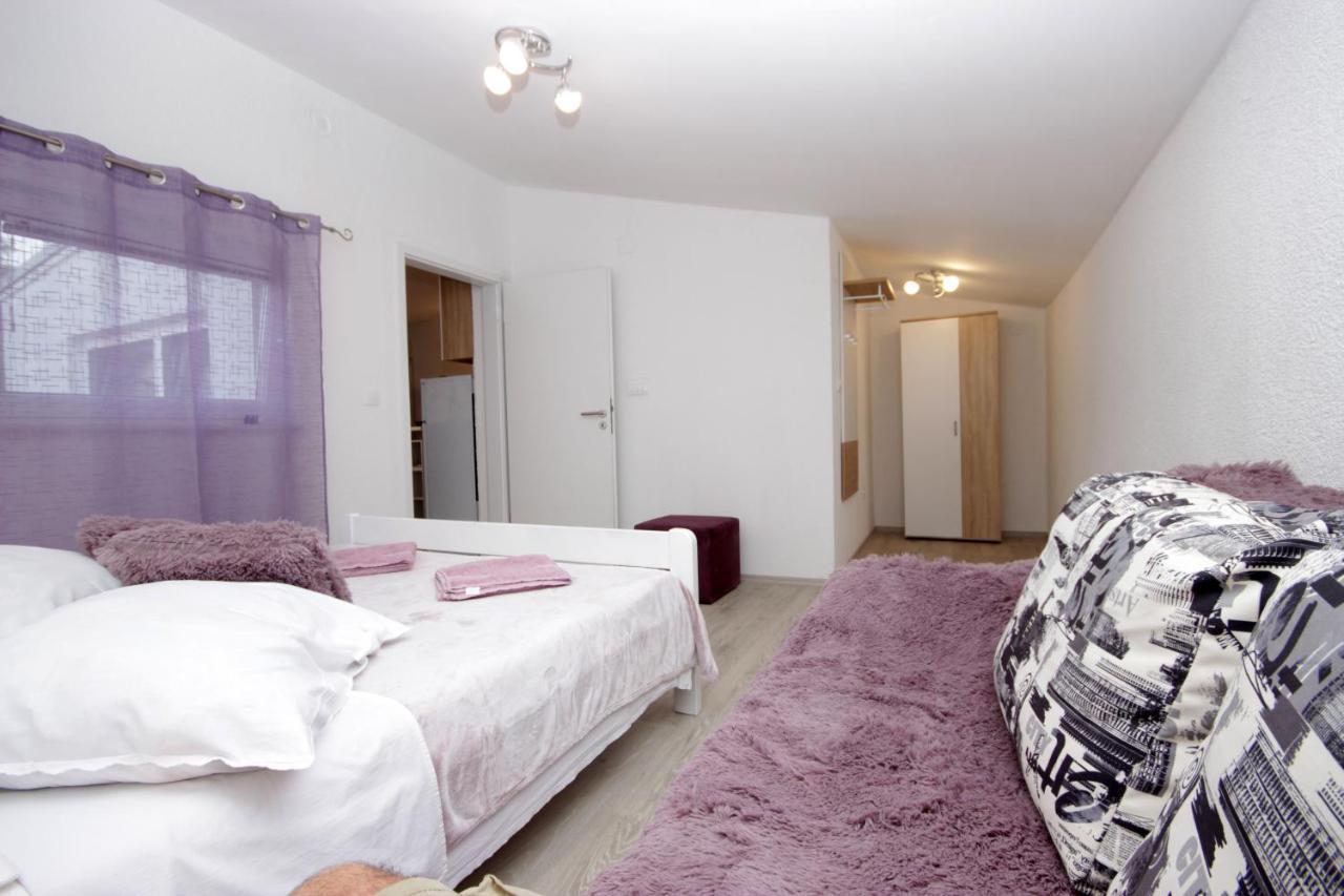 Apartments D Premantura Eksteriør bilde